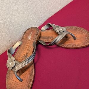 Capelli of New York Women's Gray Sandals with Floral Design